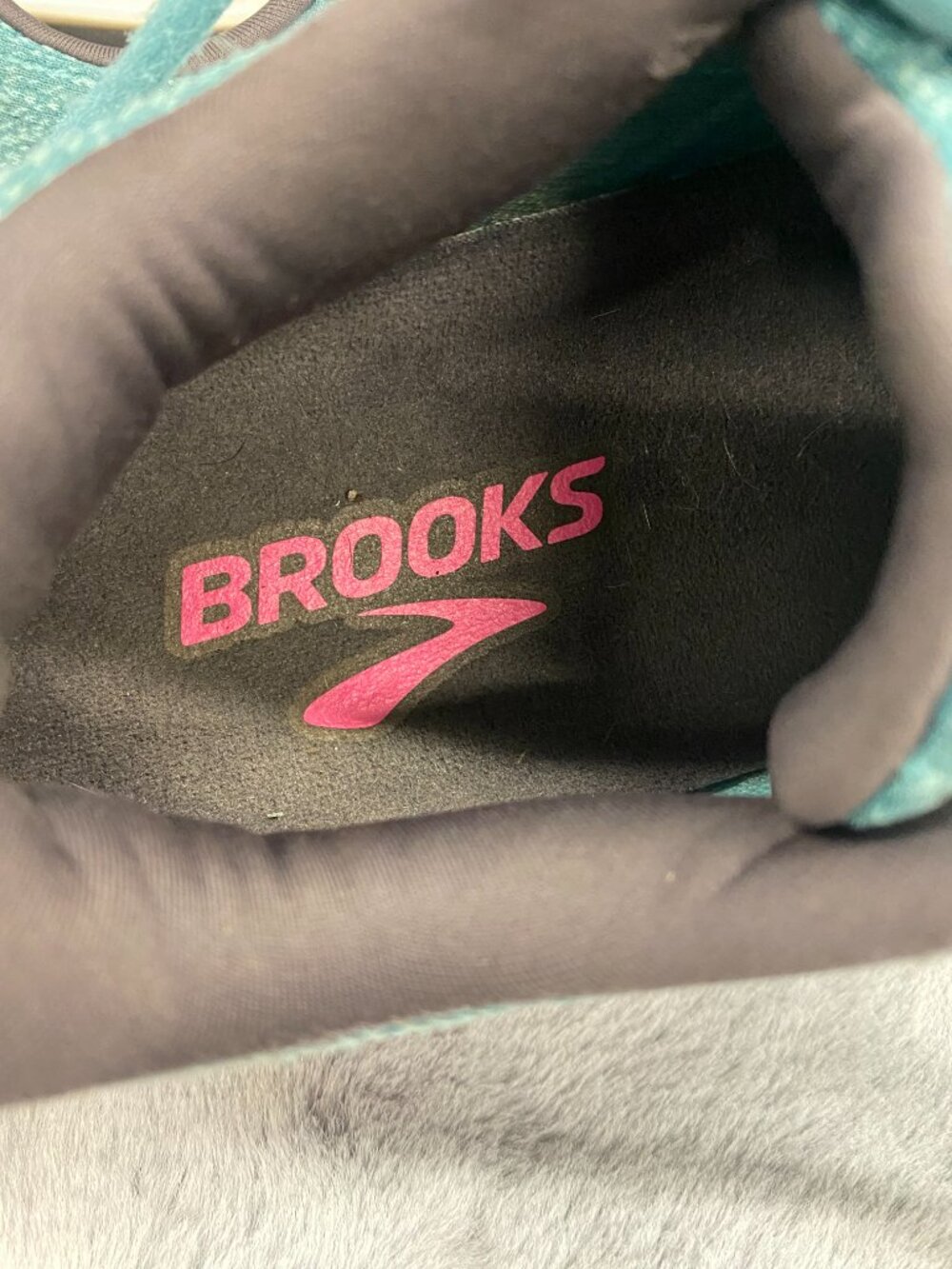 Brooks Ghost Max 2 Womens Teal Pink Athletic Running Shoes Womens Size 10 - Picture 14 of 15